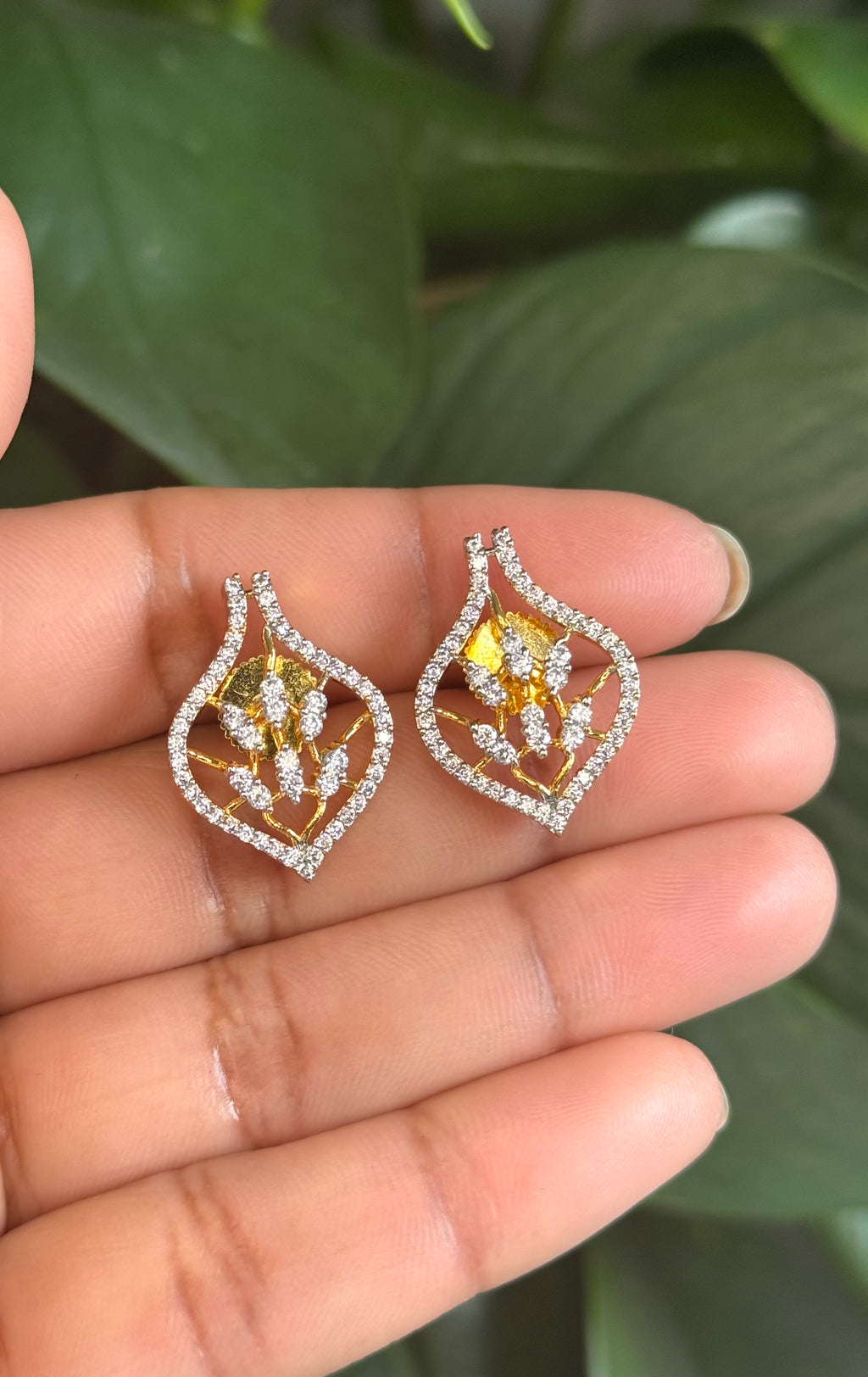 Premium Diamond Replica Pendant Set - ADR80108
