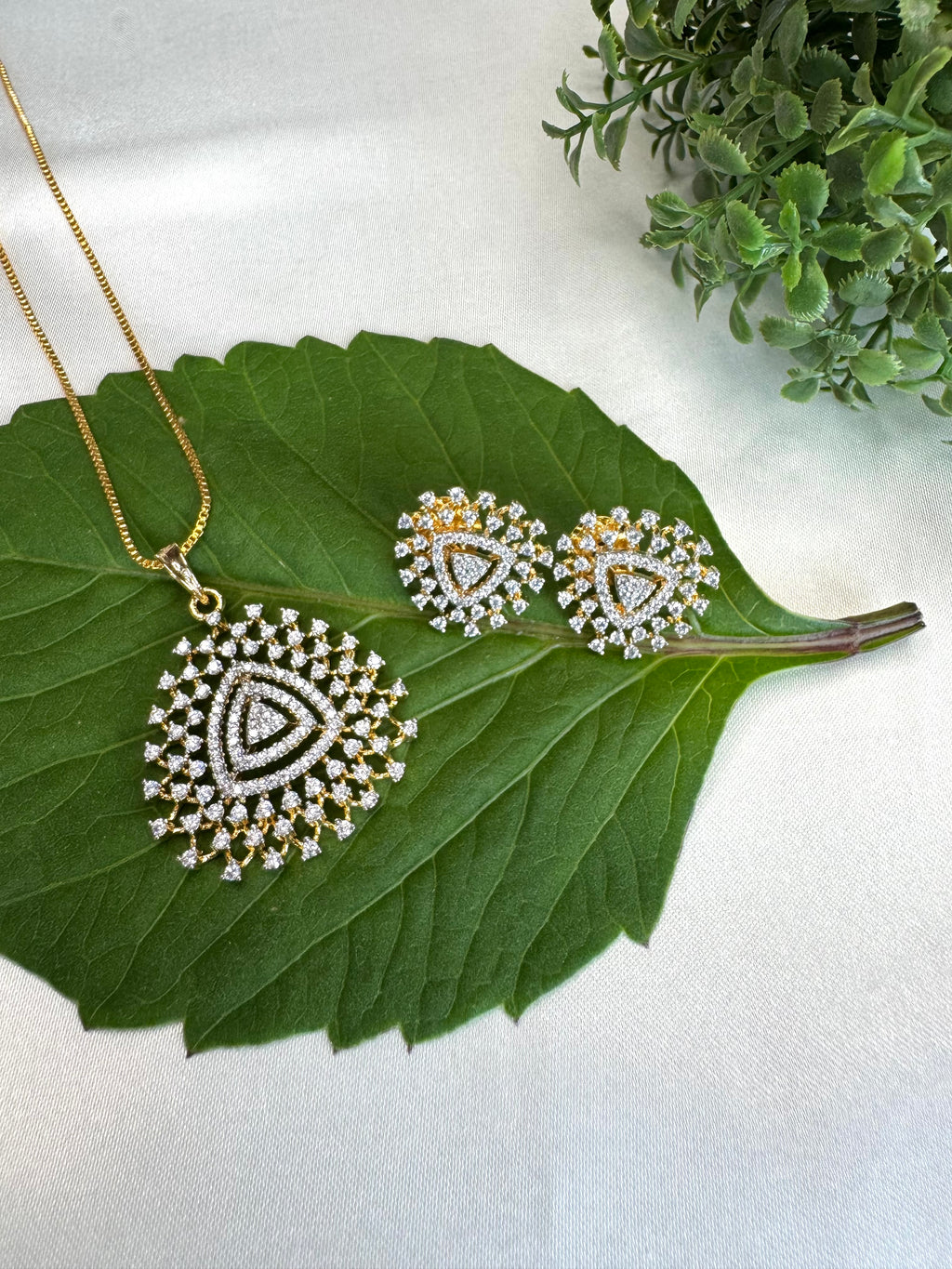 Premium Diamond Replica Pendant Set - ADR80112