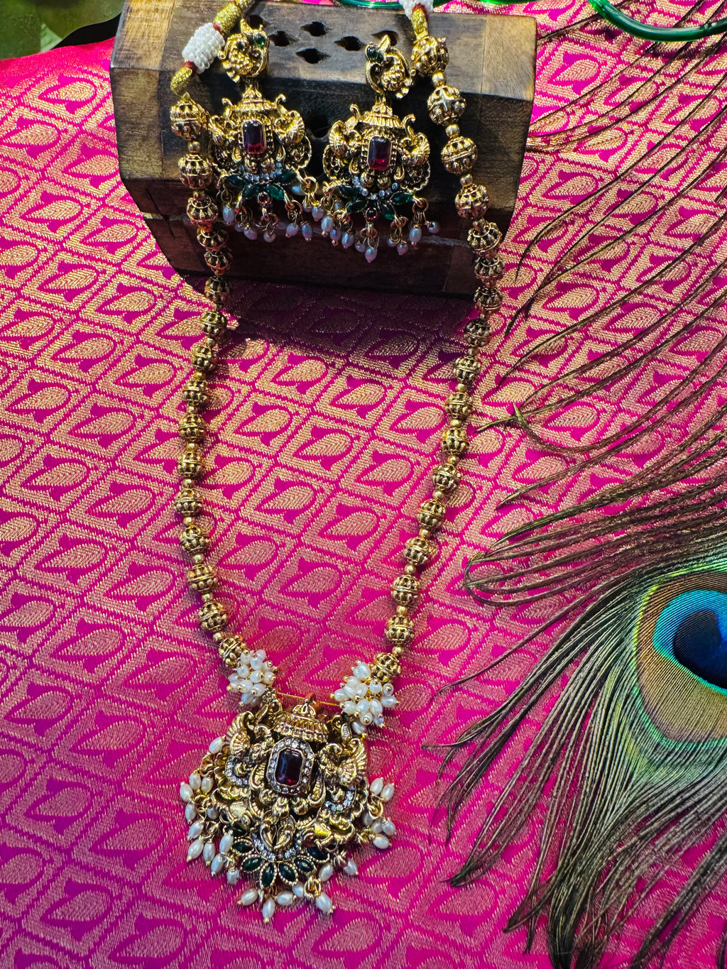 Mayookha rice pearl neck piece With Earring - ANP10811