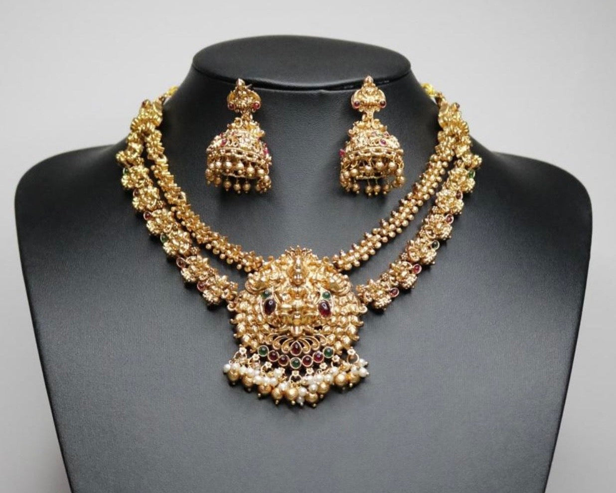 Navami two layer Neckpiece- ANP60129