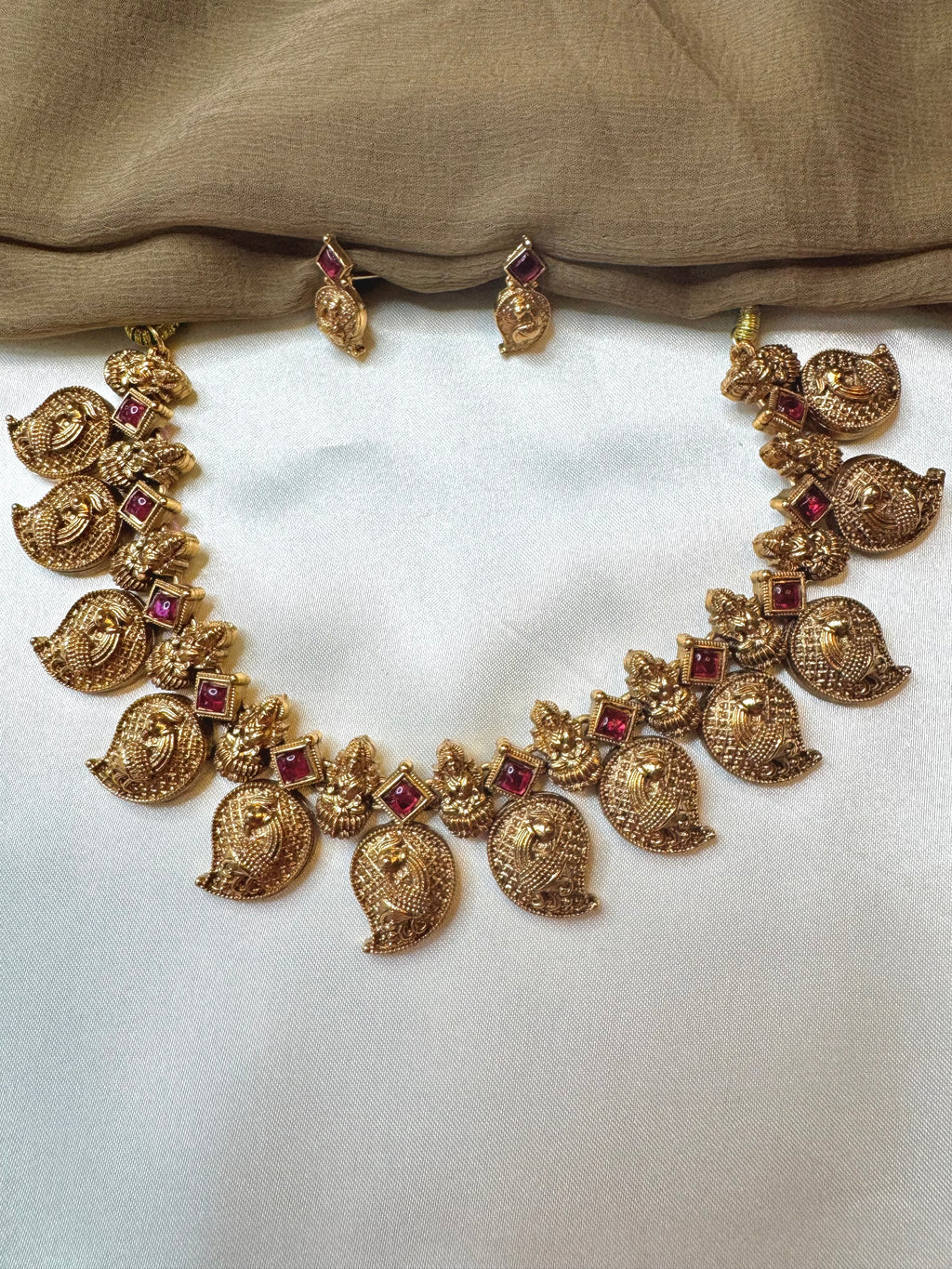 Reshmika Kemp stone Neckpiece-ANP60130