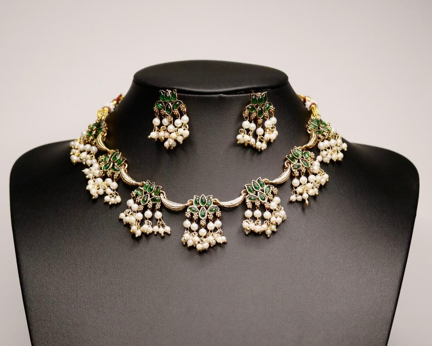 Kamala Pearl Short Neckpiece-ANP60134