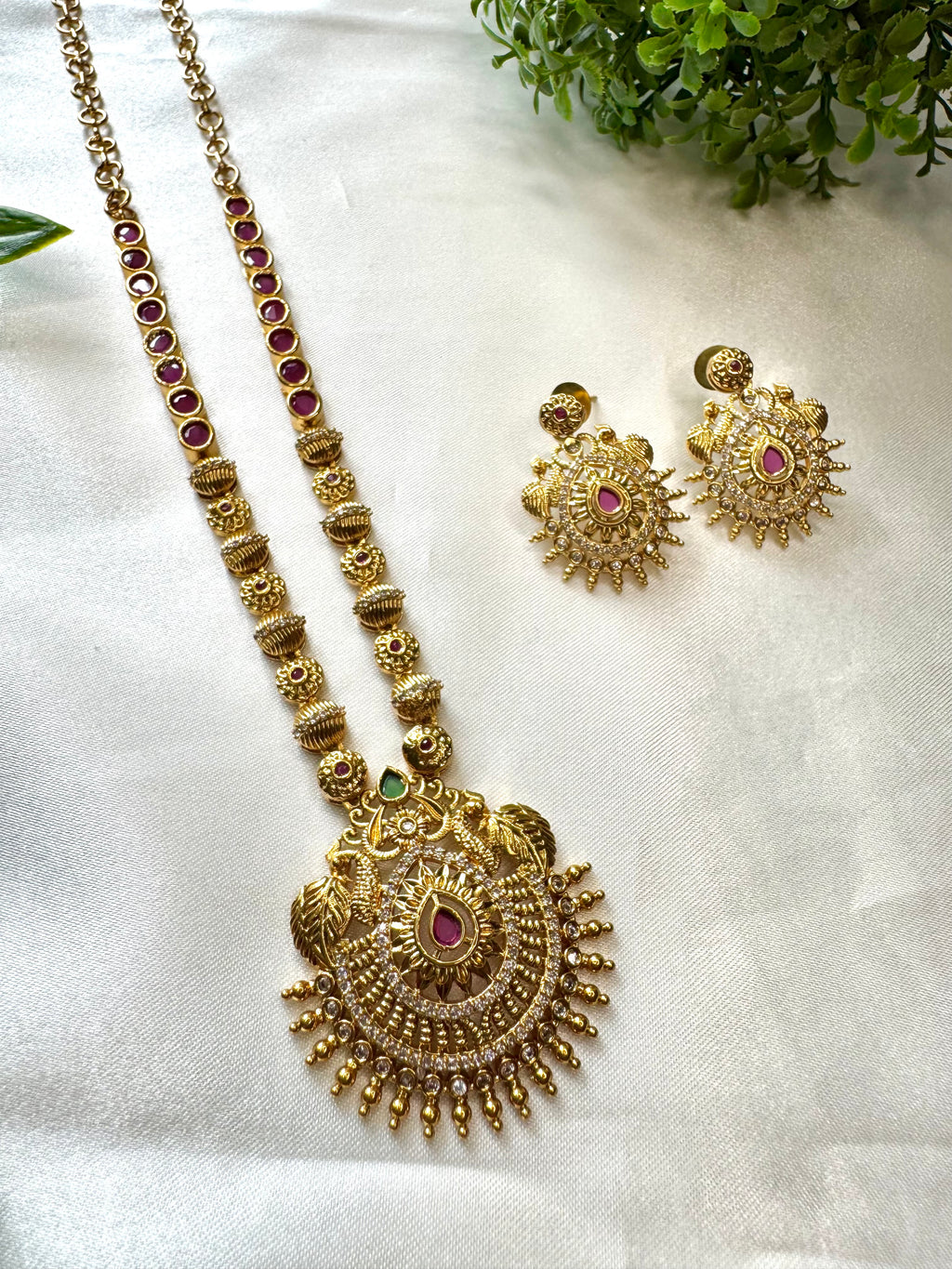 Rithika AD necklace