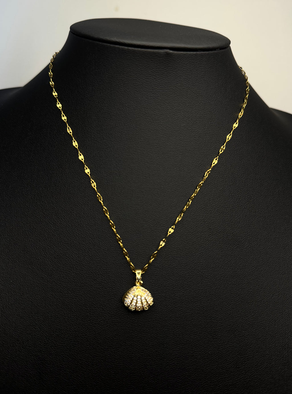 18K Gold Plated Seashell Necklace
