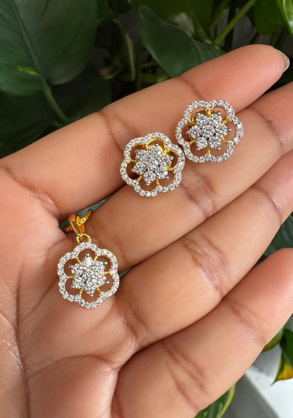 Premium Diamond Replica Pendant Set - ADR80101