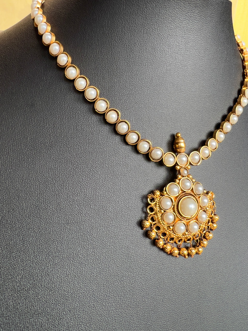Pearl charm neckpiece - ANP 60157