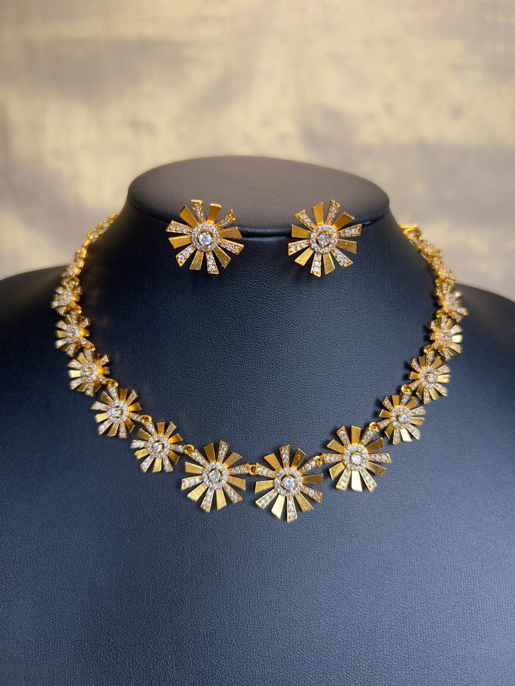 AD stone neckpiece - ANP 60151