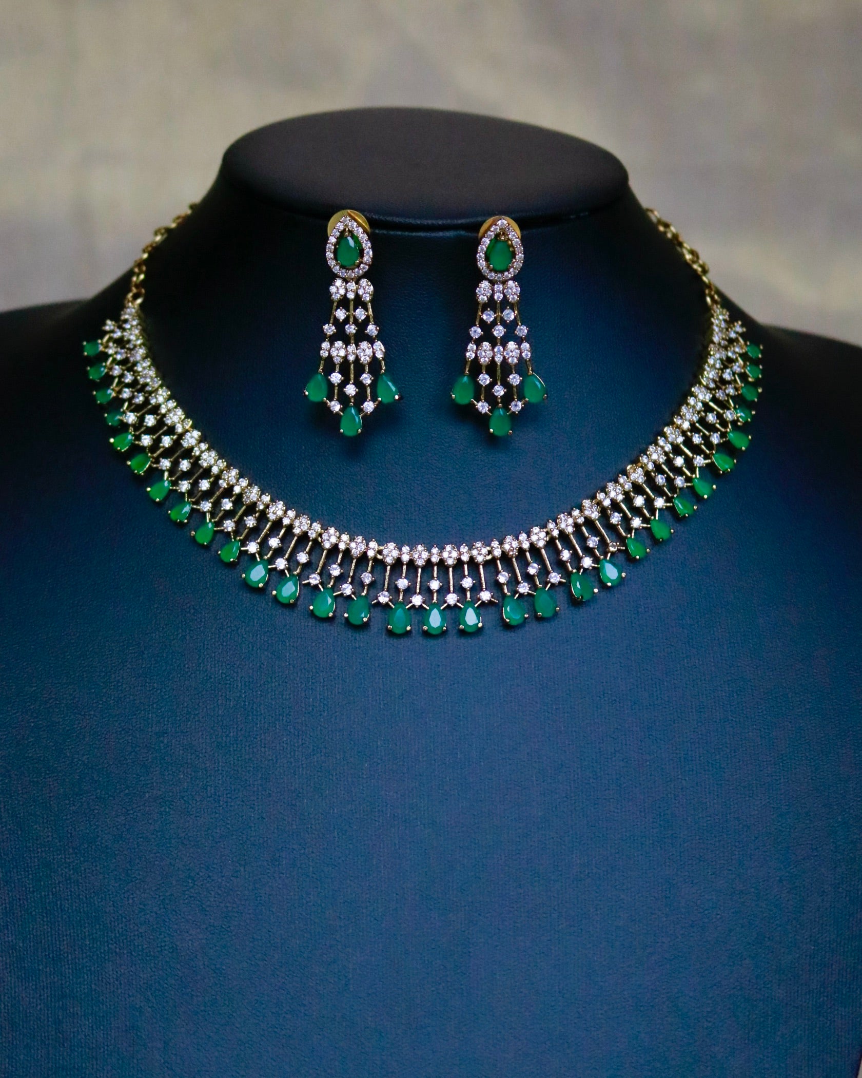 AD stone neckpiece - ANP 60154