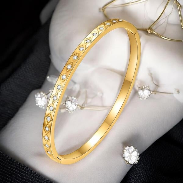 18 K Gold Plated Geometric Diamond Bracelet